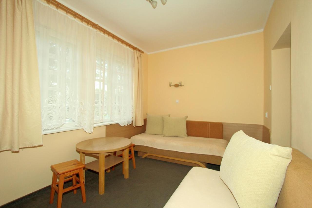 Gryf Pokoje Blisko Plazy Apartment Krynica Morska Exterior photo