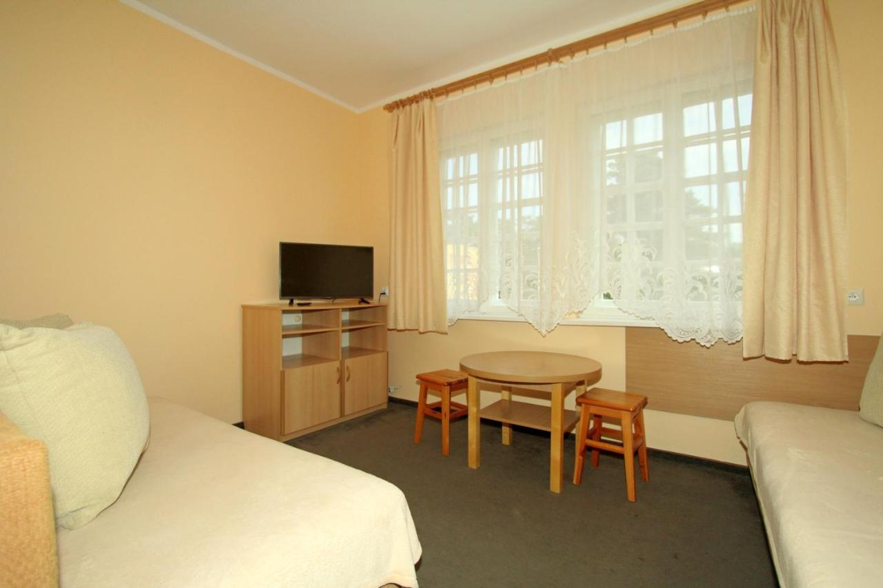 Gryf Pokoje Blisko Plazy Apartment Krynica Morska Exterior photo