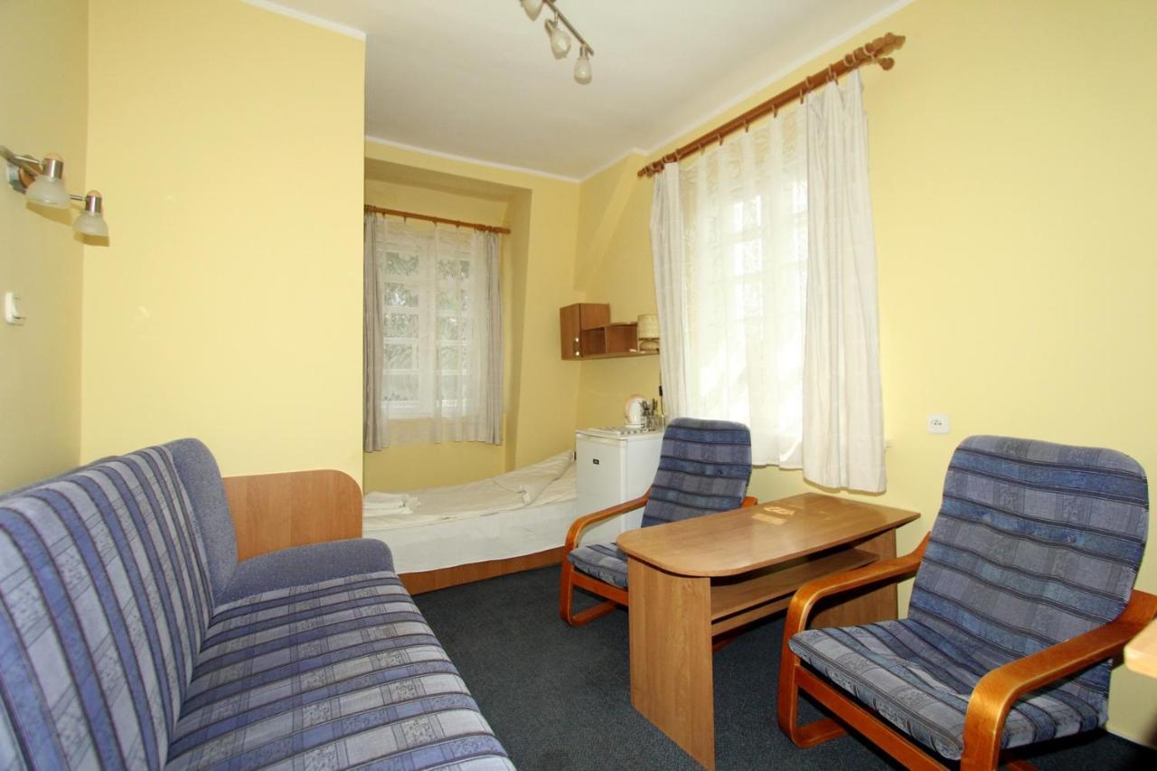 Gryf Pokoje Blisko Plazy Apartment Krynica Morska Exterior photo